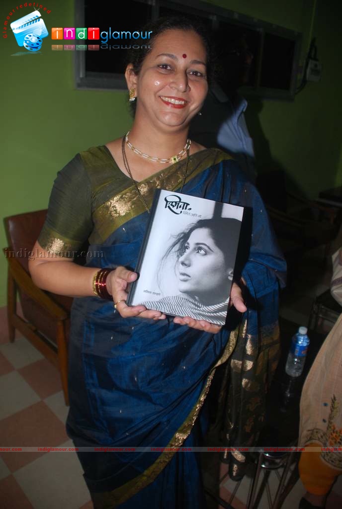 Asha Bhosle and Prateik Babbar at book launch on Smita Patil Event hd photo